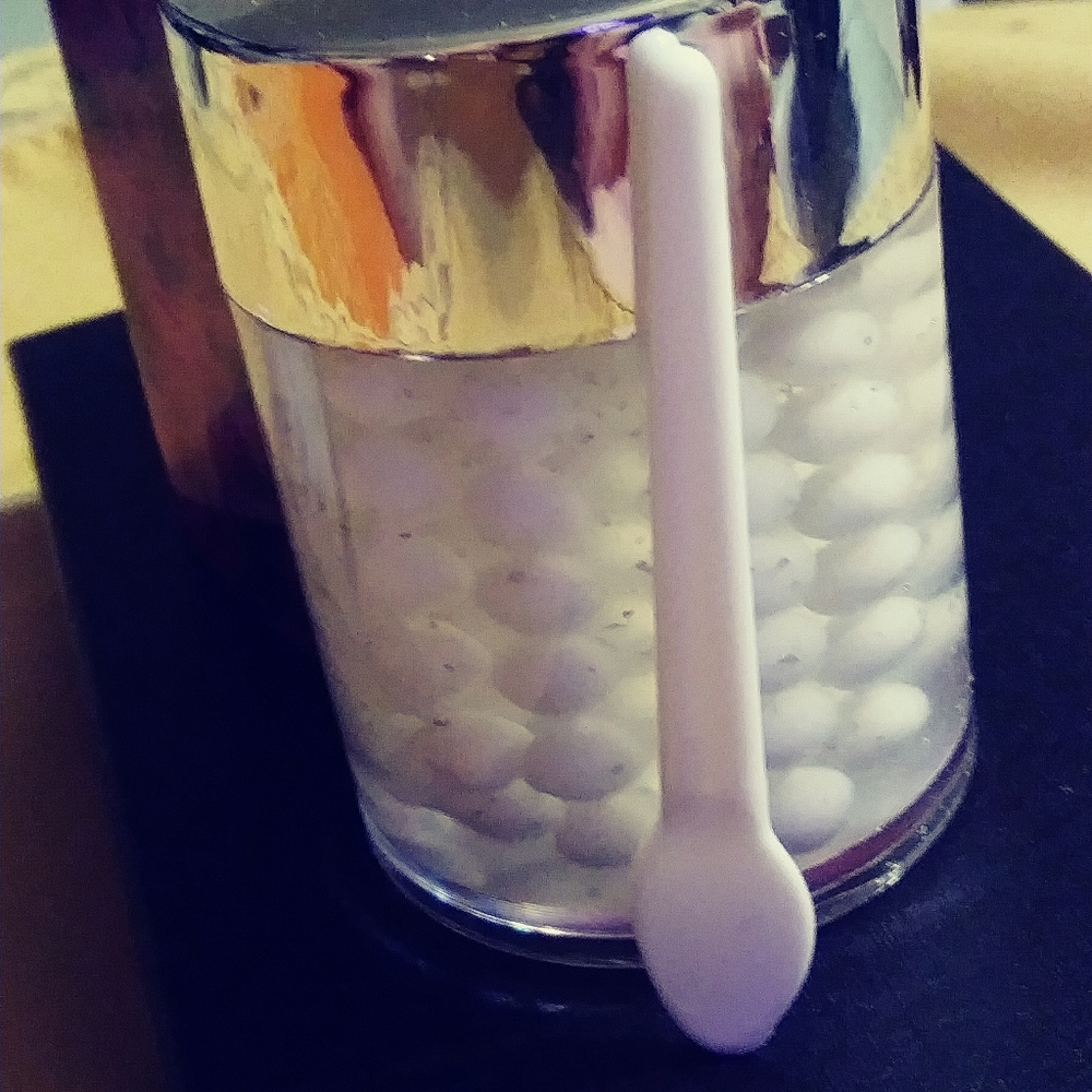 NWT-BEAUTIFING *PEARL *DAY CREAM* W/ APPLICATOR. BUY 1@ $17.00 GET-2- FOR $29.00